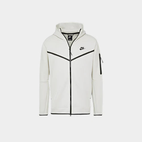 Outfit Tech Fleece Blanc + Casquette Offerte